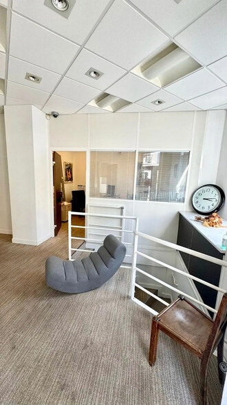 Bureau dans Vincennes à vendre - Photo de l’immeuble – Image 2 sur 5