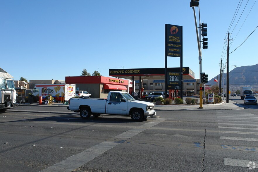 5118 E Lake Mead Blvd, Las Vegas, NV à vendre - Photo principale – Image 1 sur 17