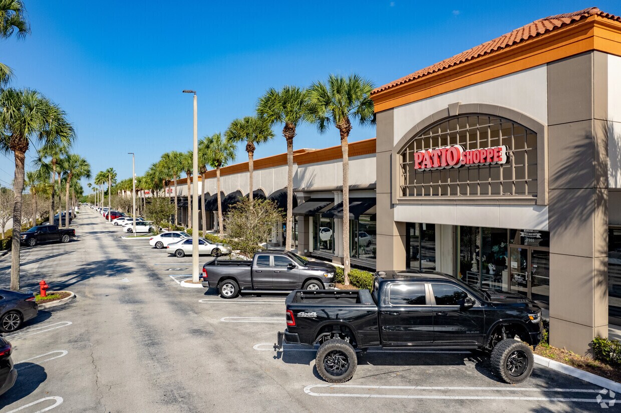 7355-7605 W Sample Rd, Coral Springs, FL à louer Photo intérieure– Image 1 sur 1