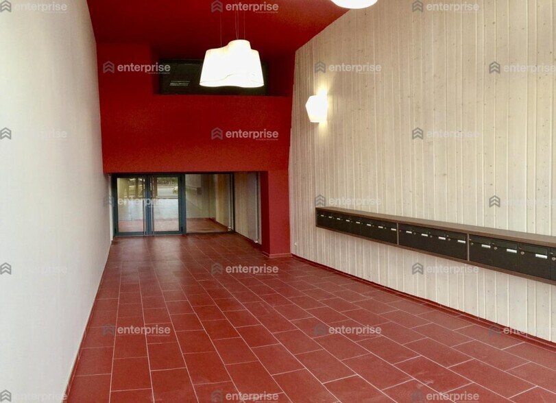Bureau dans Amiens à vendre - Hall d’entrée – Image 3 sur 4