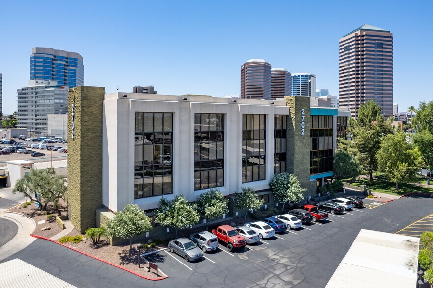 2702 N 3rd St, Phoenix, AZ à louer - Photo de l’immeuble – Image 2 sur 6