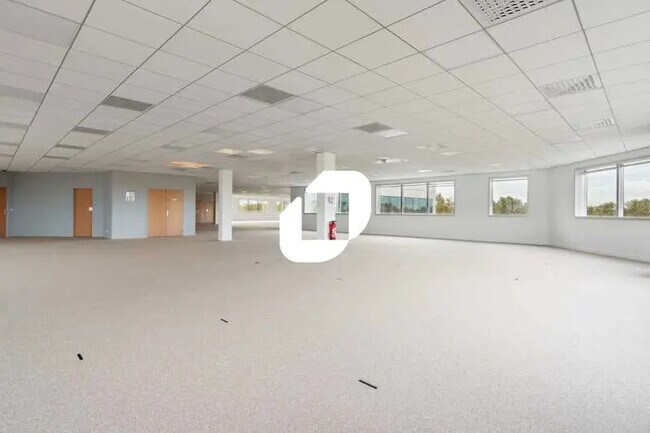 Plus de détails pour Bureau à louer