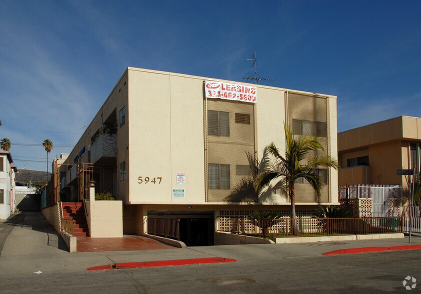 5947 Carlton Way, Los Angeles, CA à vendre - Photo de l’immeuble – Image 3 sur 4