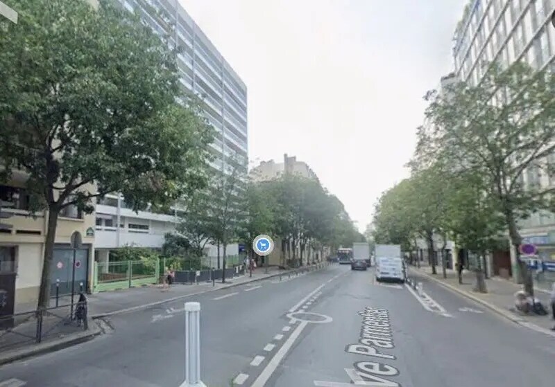 Local commercial dans Paris à vendre - Photo de l’immeuble – Image 1 sur 1