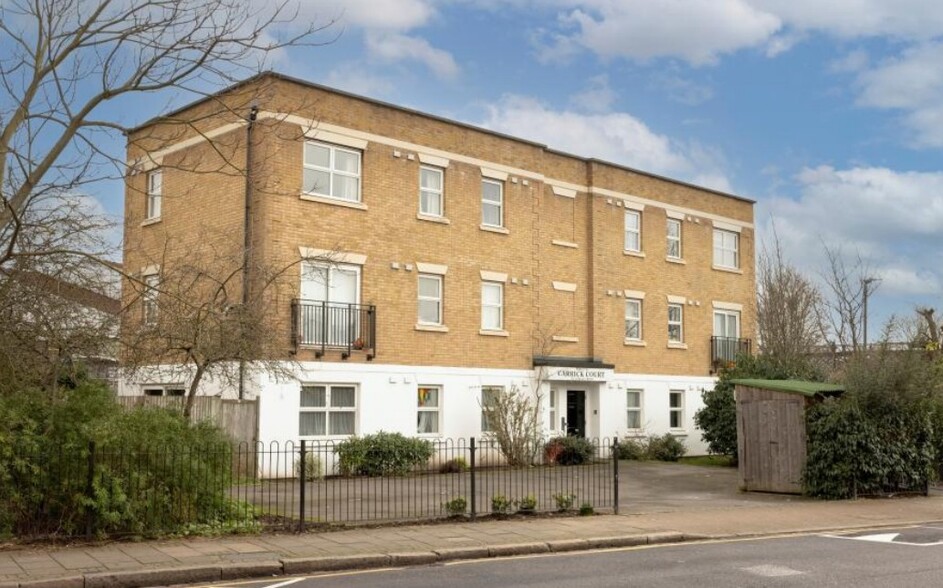 162 Longley Rd, Londres à vendre - Photo principale – Image 1 sur 1