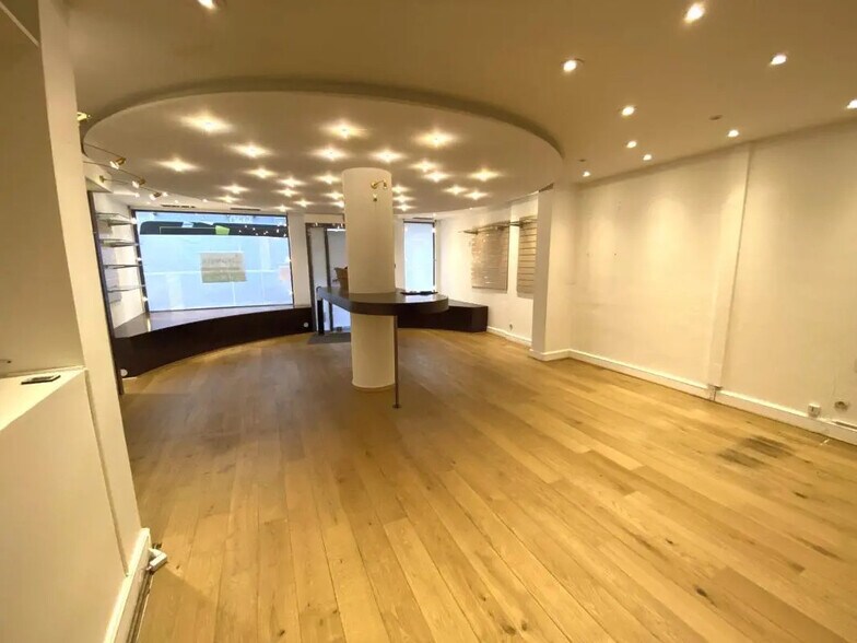 Local commercial dans Chartres à louer - Photo de l’immeuble – Image 3 sur 13