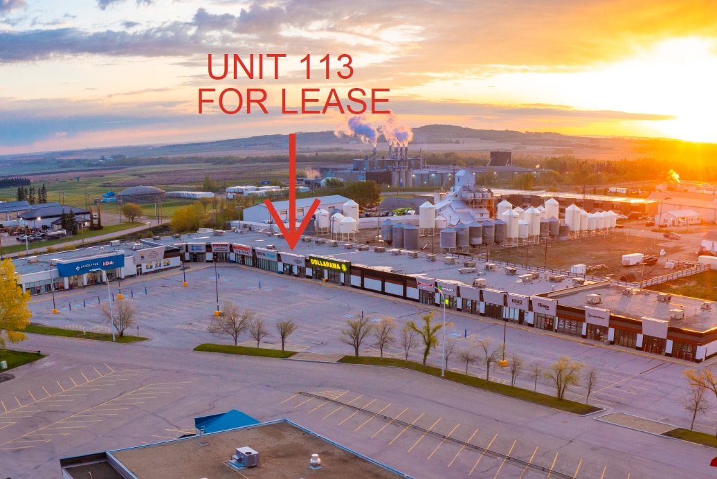 4804 50 St, Innisfail, AB à louer Photo intérieure– Image 1 sur 7