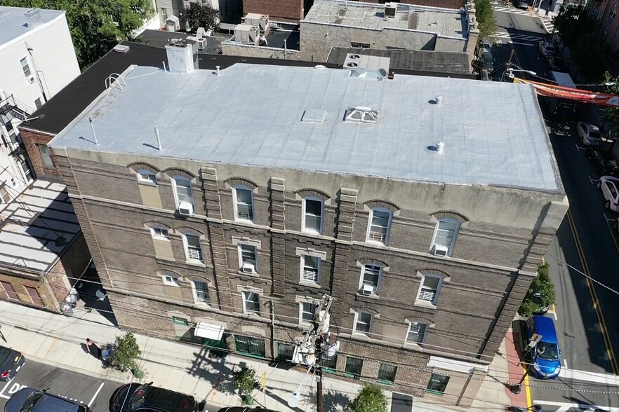 1701 New York Ave, Union City, NJ à vendre - Photo de l’immeuble – Image 3 sur 36