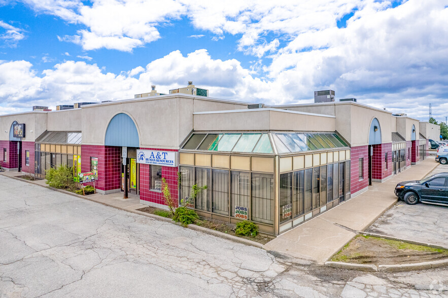 1080 Tapscott Rd, Toronto, ON à vendre - Photo de l’immeuble – Image 3 sur 9