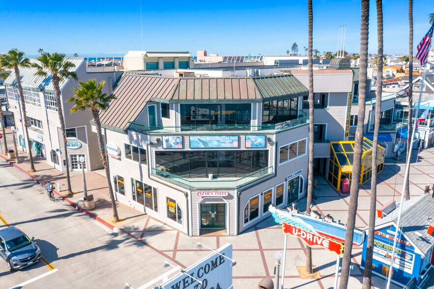 309 Palm St, Newport Beach, CA à louer - Photo de l’immeuble – Image 2 sur 9