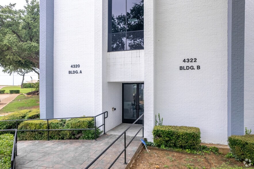 4320 N Belt Line Rd, Irving, TX à louer - Photo de l’immeuble – Image 3 sur 51