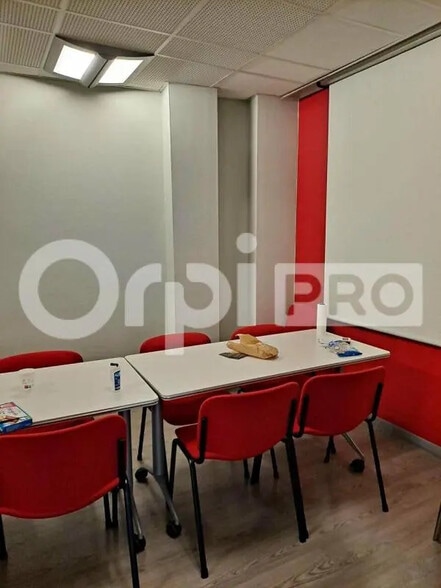 Local commercial dans Épernay à louer - Photo intérieure – Image 2 sur 6