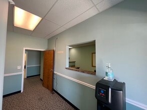 8802 S Madison Ave, Indianapolis, IN à louer Photo intérieure– Image 1 sur 7