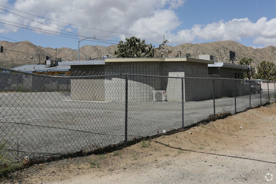 55501 Twentynine Palms Hwy, Yucca Valley, CA à vendre - Photo de l’immeuble – Image 2 sur 10