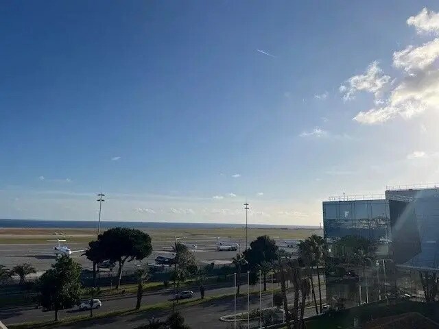 Bureau dans Nice à vendre Photo de l’immeuble– Image 1 sur 12