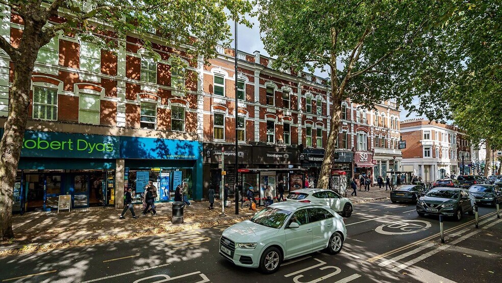 318 Chiswick High Rd, Londres à vendre - Photo de l’immeuble – Image 3 sur 7