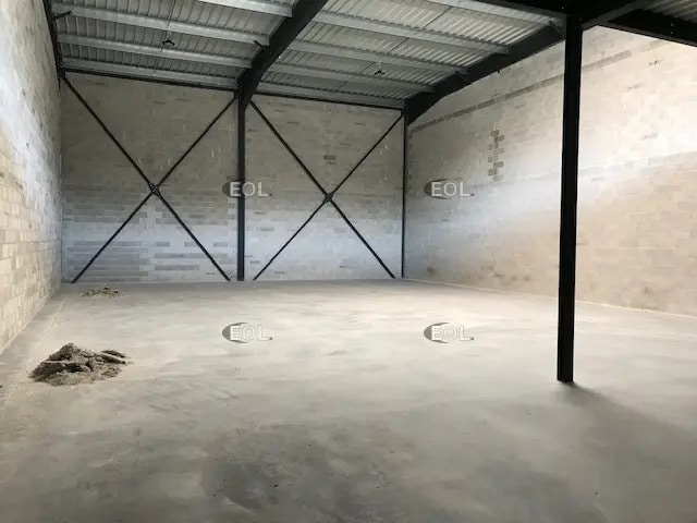 Local d’activités dans Meyreuil à louer - Photo de l’immeuble – Image 2 sur 8