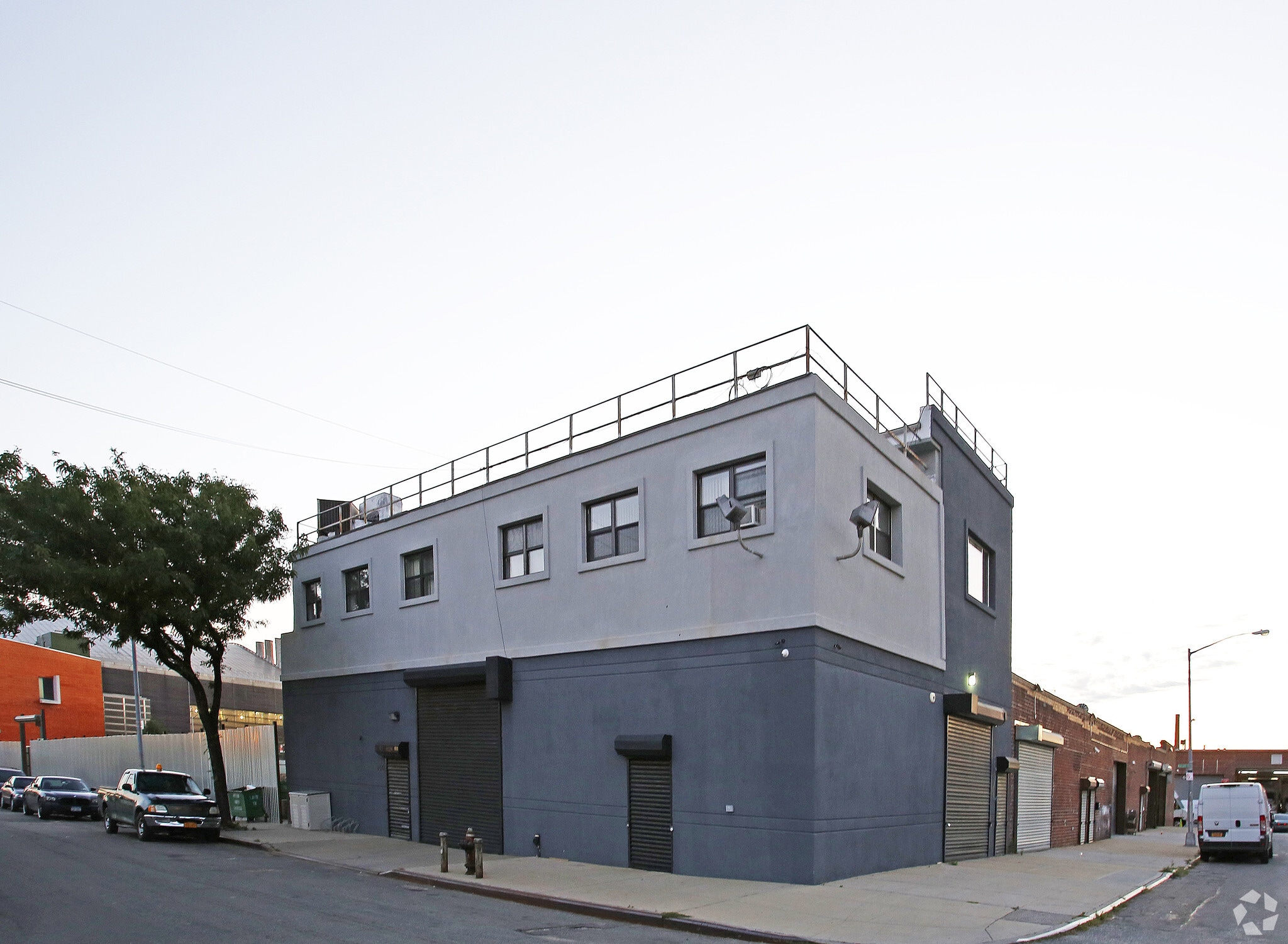 854 Humboldt St, Brooklyn, NY à louer Photo principale– Image 1 sur 22