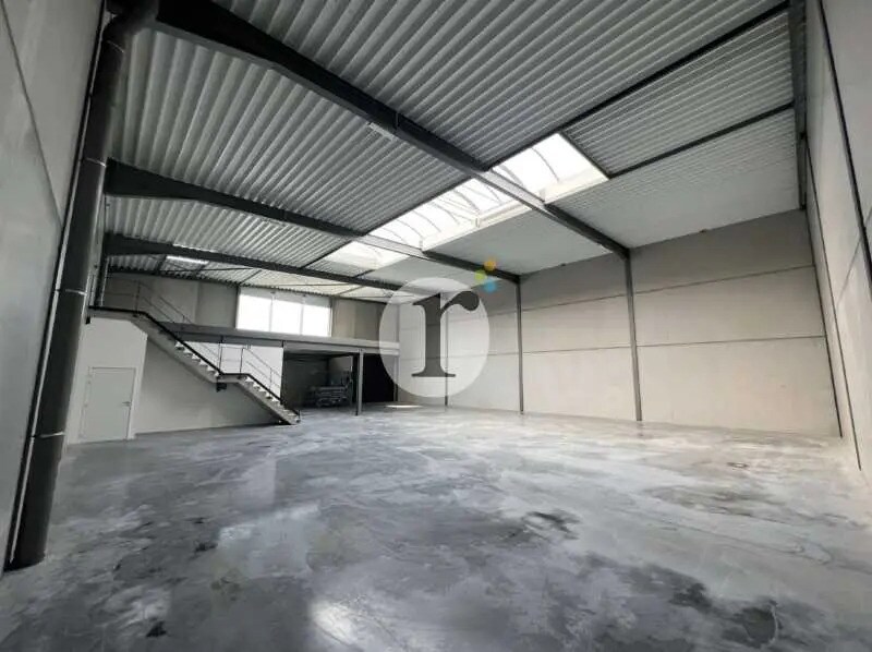 Bureau dans Neuville-en-Ferrain à louer Photo intérieure– Image 1 sur 8