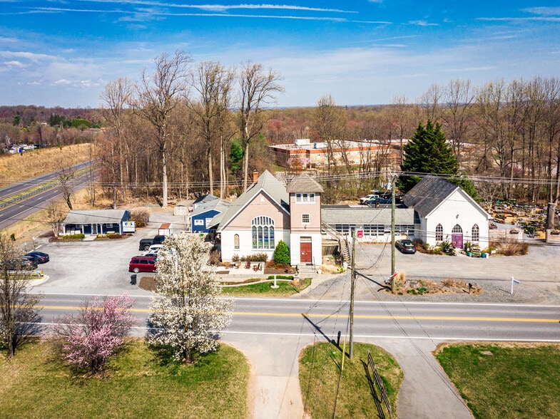 13554 Triadelphia Rd, Ellicott City, MD à louer - Photo principale – Image 1 sur 8