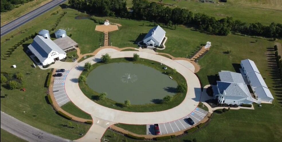 50 Whispering Winds Dr, Gunter, TX à vendre - Photo de l’immeuble – Image 2 sur 2