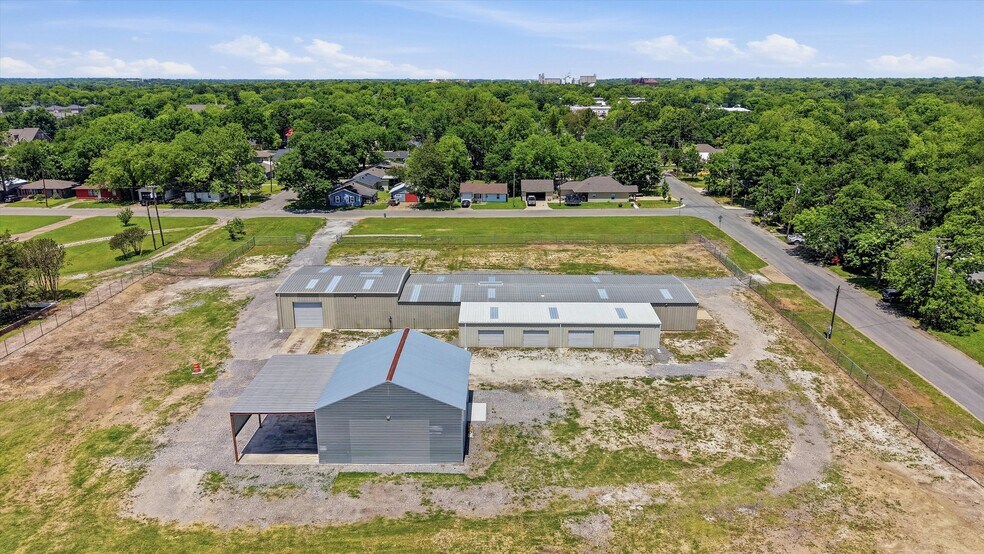 224 E Cottage St, Sherman, TX à louer - Aérien – Image 2 sur 25