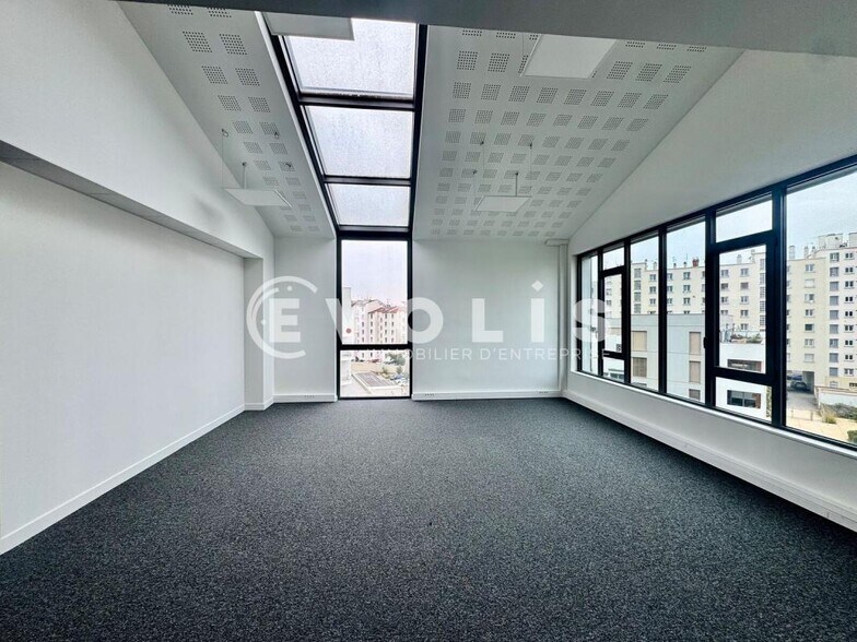 33 Rue Paul Duvivier, Lyon à louer - Photo de l’immeuble – Image 3 sur 15