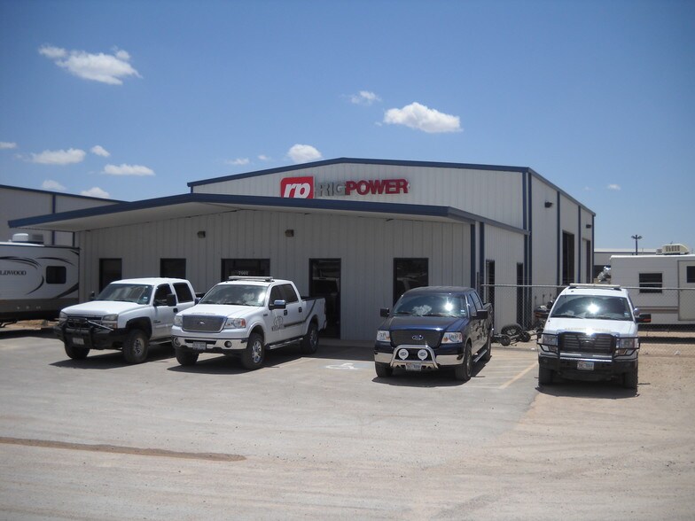 7907 W Industrial Ave, Midland, TX à louer - Photo de l’immeuble – Image 2 sur 18
