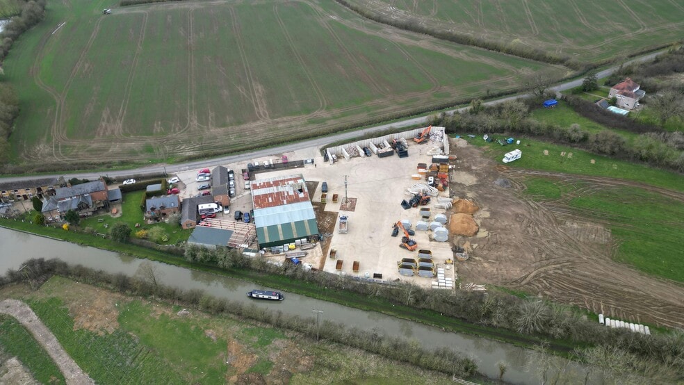 Kilsby Ln, Rugby à vendre - Photo de l’immeuble – Image 3 sur 10