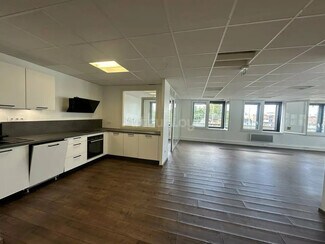 Plus de détails pour Bureau à louer