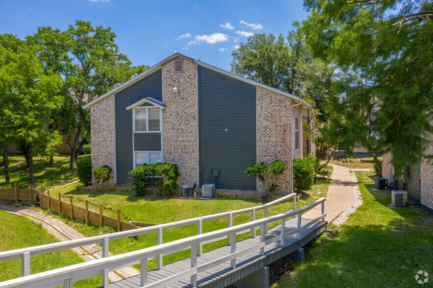 1000 E University Dr, College Station, TX à vendre - Photo de l’immeuble – Image 3 sur 19