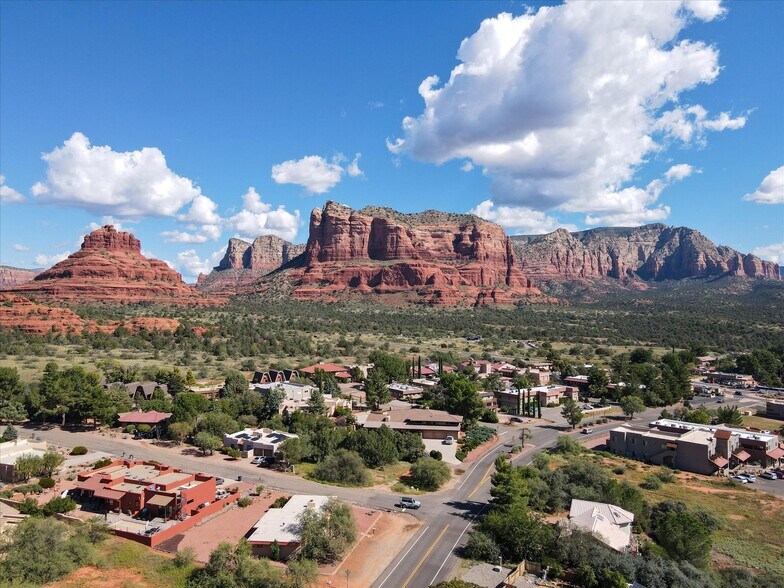 100 Canyon Circle Dr, Sedona, AZ à vendre - Photo de l’immeuble – Image 2 sur 34
