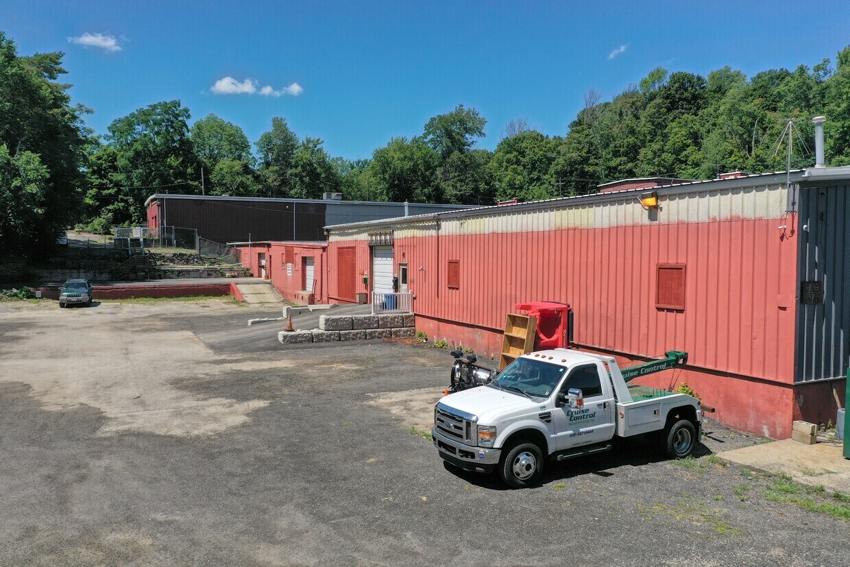 21-69 S Main St, Leicester, MA à louer Photo intérieure– Image 1 sur 2