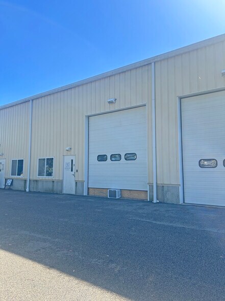 12/14 Whitaker Way, Seabrook, NH à louer - Photo de l’immeuble – Image 1 sur 6