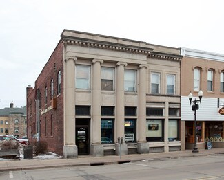 Plus de détails pour 630 S Broadway St, Menomonie, WI - Local commercial à louer