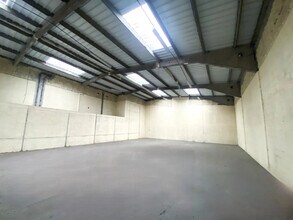 9 Avenue Du Maréchal De Lattre De Tassigny, Meyzieu à vendre Photo intérieure– Image 2 sur 4