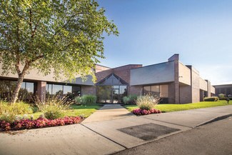 Plus de détails pour 150 N Patrick Blvd, Brookfield, WI - Local d'activités à louer