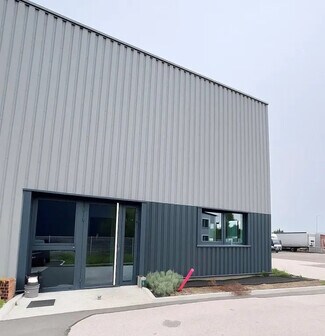 Plus de détails pour Local d'activités à louer