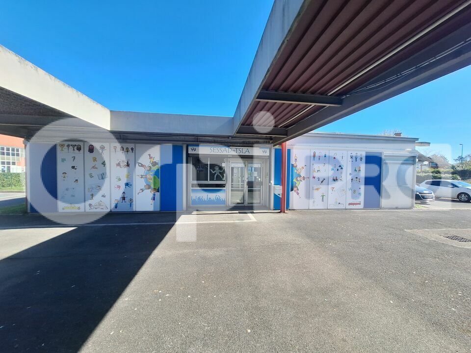 Bureau dans Compiègne à louer Photo de l’immeuble– Image 1 sur 12