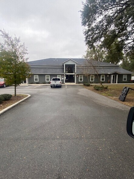 806 Oak St, Green Cove Springs, FL à vendre - Photo de l’immeuble – Image 2 sur 3