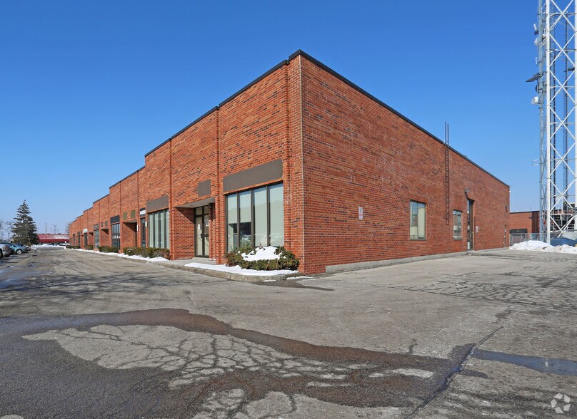 461 Alden Rd, Markham, ON à louer - Photo de l’immeuble – Image 2 sur 3