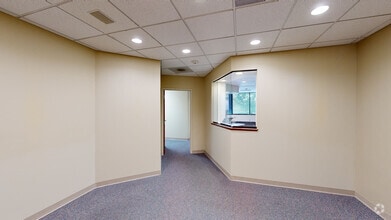755 S Milwaukee Ave, Libertyville, IL à louer Numérisation 3D Matterport– Image 1 sur 8