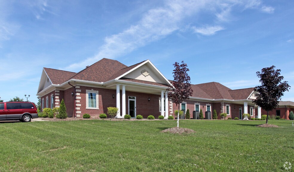 5862 Snyder Dr, Lockport, NY à vendre - Photo de l’immeuble – Image 2 sur 2