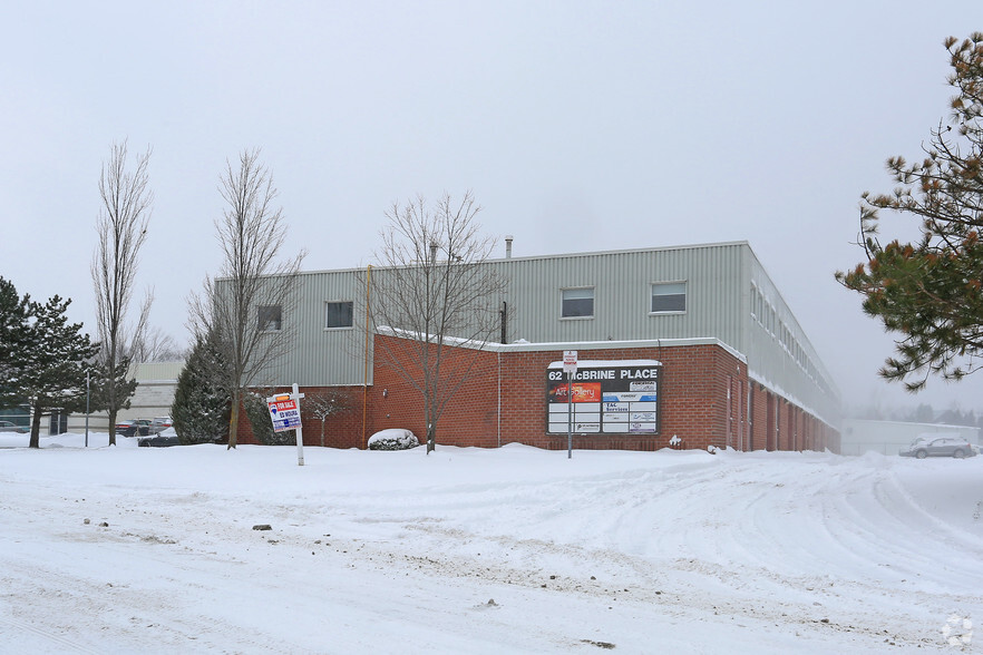 62 Mcbrine Pl, Kitchener, ON à vendre - Photo principale – Image 1 sur 3