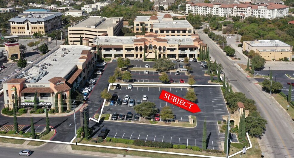 115 N Loop 1604 E, San Antonio, TX à louer - Photo de l’immeuble – Image 1 sur 1