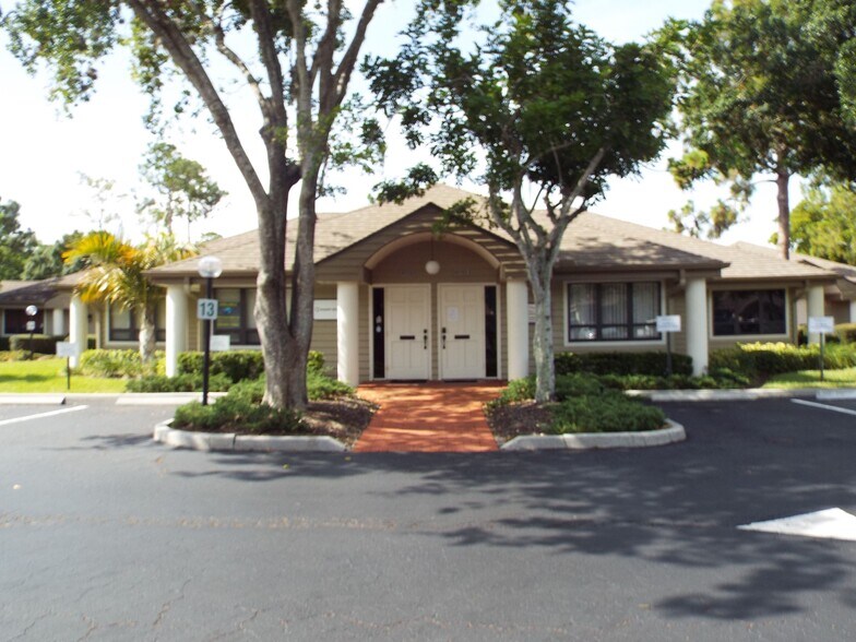 12653-12655 New Brittany Blvd, Fort Myers, FL à vendre - Photo de l’immeuble – Image 2 sur 4