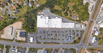 539A-539F E Plaza Dr, Mooresville, NC à louer Photo intérieure– Image 1 sur 3