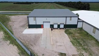 Plus de détails pour 1535 NW 36th St, Newton, KS - Industriel/Logistique à louer