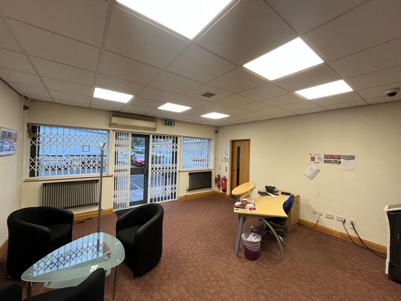 Ashwood Ct, Mid Calder à vendre - Photo de l’immeuble – Image 2 sur 4