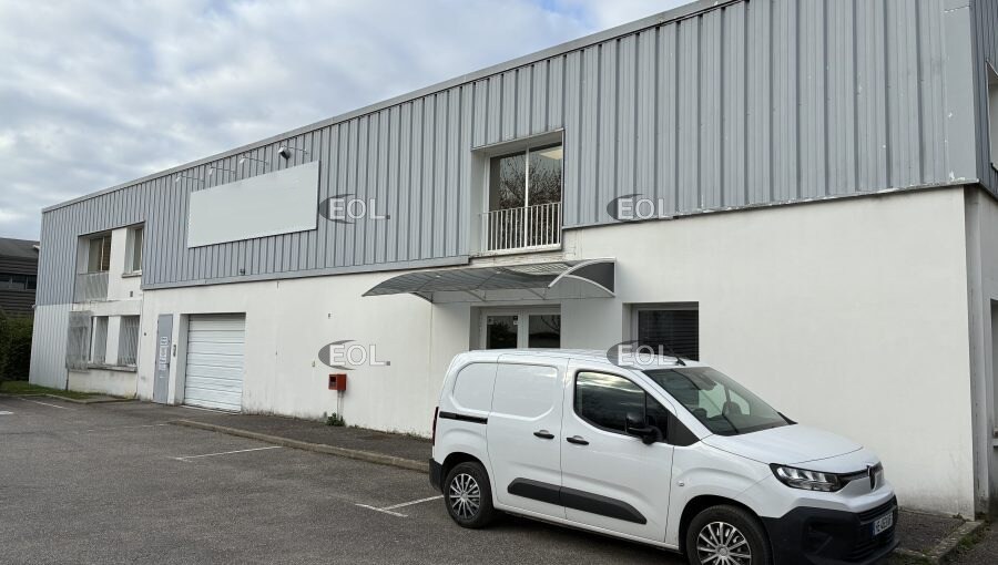 Industriel/Logistique dans Buc à louer - Photo de l’immeuble – Image 2 sur 8